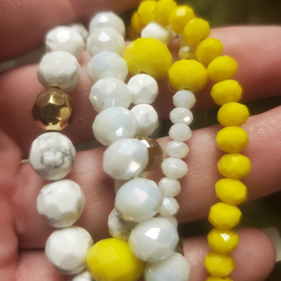 NWT Dillard's Twisted Multi Strand Beaded Necklace. - Picture 13 of 16